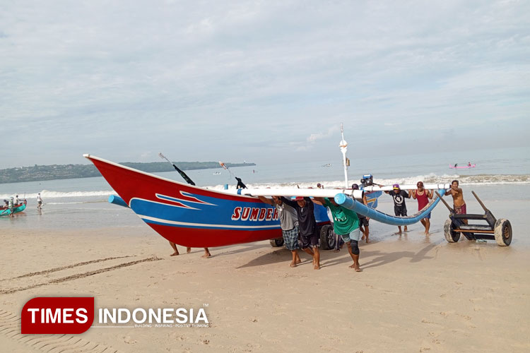 Menjelajah Pasar Ikan Kedonganan, Wisata dan Surga Kuliner Seafood di Pesisir Pantai Bali