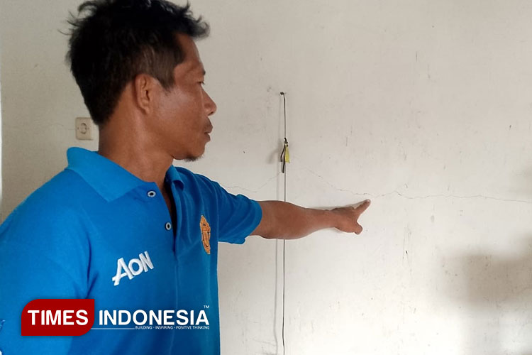 Aktivitas Blasting di Area Bungah Industrial Park Sebabkan Belasan Rumah Warga Gresik Retak