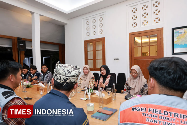 Geolog Australia dan Indonesia Teliti Ijen, Banyuwangi Jadi Laboratorium Geologi Dunia