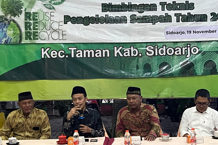 Dedi Irwansa Dorong Penguatan Layanan Kebersihan Desa di Sidoarjo
