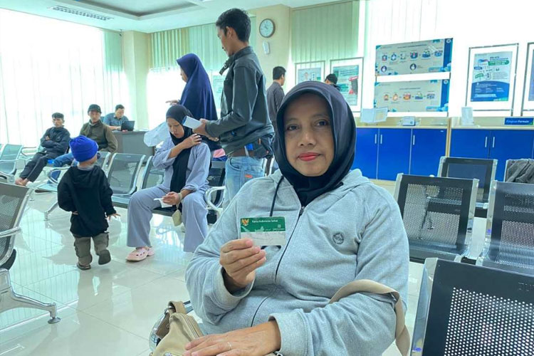 Kisah Esih dan JKN: Kesehatan Suami Terjaga, Keuangan Keluarga Aman