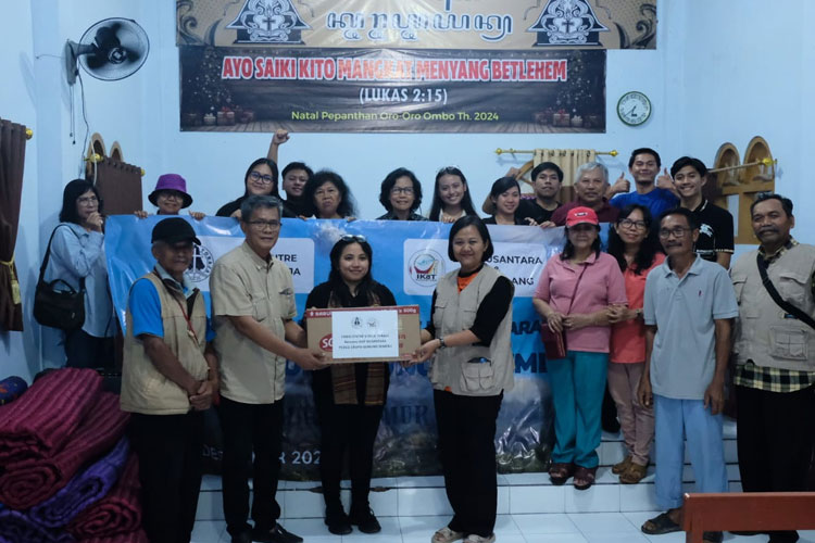 IKAT Malang dan Gereja Toraja Salurkan Bantuan untuk Warga Terdampak Erupsi Semeru