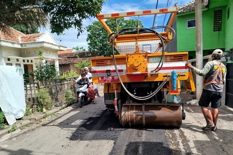 Jalan Kabupaten Probolinggo Kian Mulus, Pemeliharaan 42 Ruas Jalan Tuntas Dikerjakan