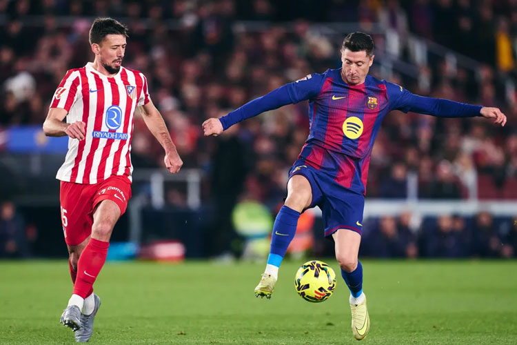 Drama di Camp Nou: Barcelona Menang 3-1, Dani Olmo Cedera Bahu