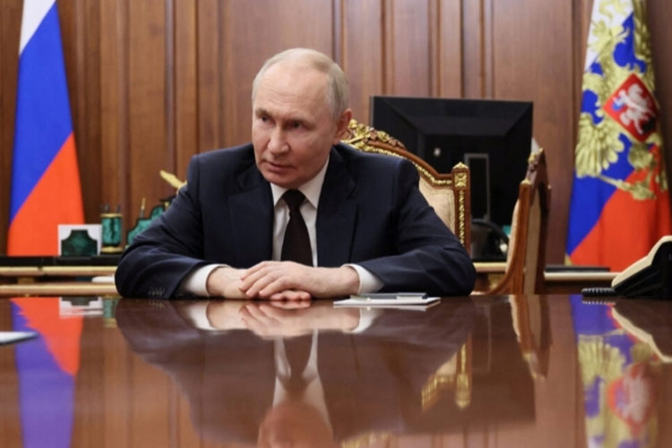 Rusia Terima Tantangan Eropa untuk Berperang