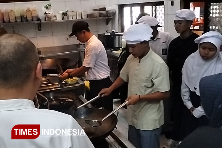 Jelang HDI, Hotel Horison Tasikmalaya Gelar Cooking Class untuk Anak Berkebutuhan Khusus