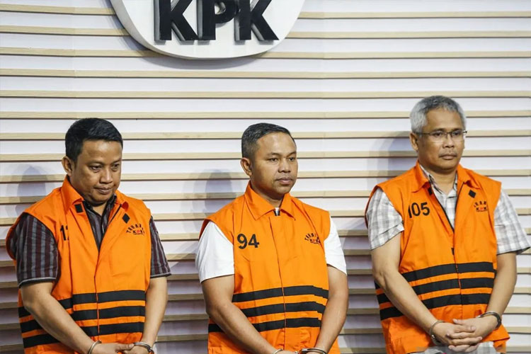 KPK Periksa Pj Sekda dan Plt Kepala Inspektorat Riau Terkait Kasus Pemerasan