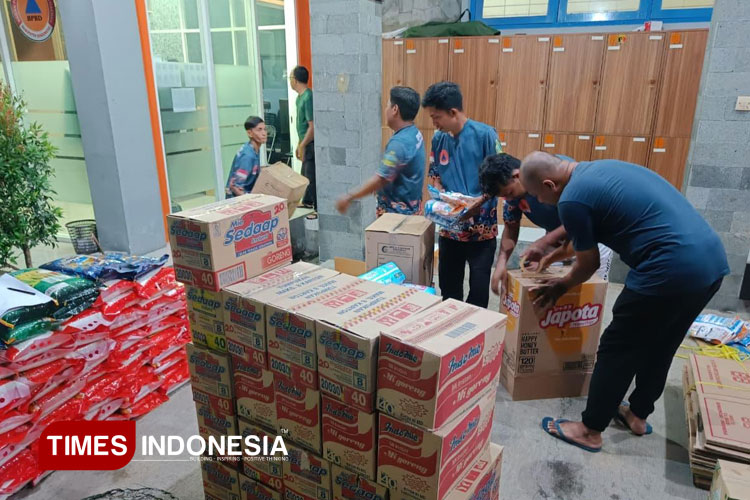 BPBD Bondowoso Salurkan Bantuan untuk Korban Banjir Bandang Sumatera