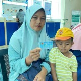 Berkat Program JKN, Fitri Bisa Membawa Sang Mertua Berobat dengan Tenang Tanpa Biaya