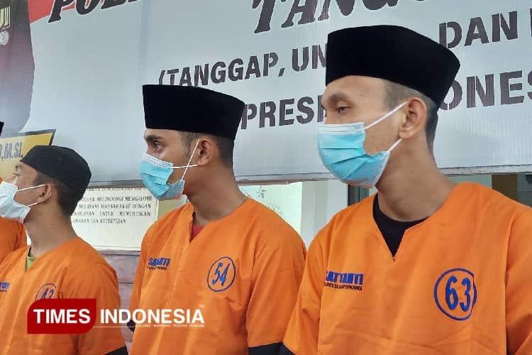 Dua Bandar Sabu 4,4 Kilogram dan Ratusan Butir Ekstasi Asal Tegalsari Banyuwangi Dilimpahkan ke Kejaksaan