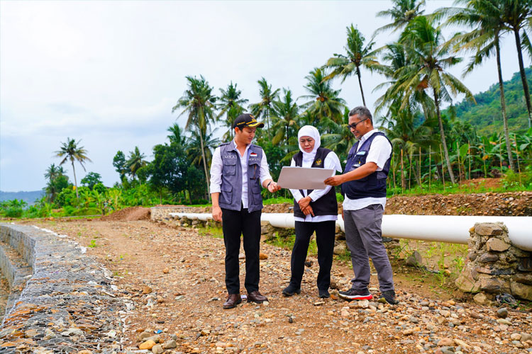 Tanggulangi Banjir, Pembangunan Tanggul Bronjong Trenggalek Rampung