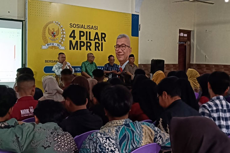 Agun Gunandjar Dorong Mahasiswa Merdeka di Tengah Ruang Demokrasi yang Mengecil