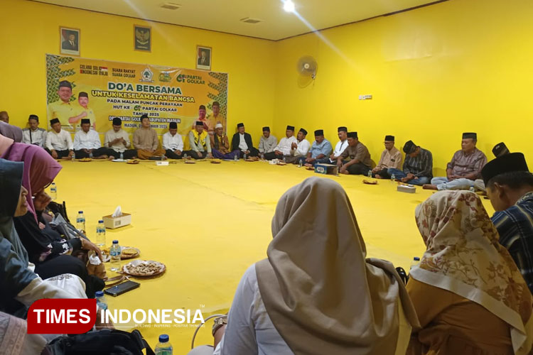 Doa-bersama-untuk-keselamatan-bangsa-dihadiri-ketua-dan-pengurus-DPD-serta-kader-Partai-Golkar-b.jpg