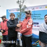 Kunjungi Bromo, Kappija21 Serahkan Bibit Pohon dan Nikmati Bromo Sunset Music and Culture