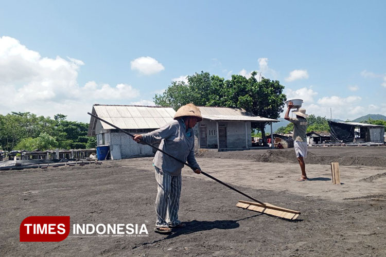 Kusamba Natural Sea Salt, a Heritage that’s Slowly Fading Away