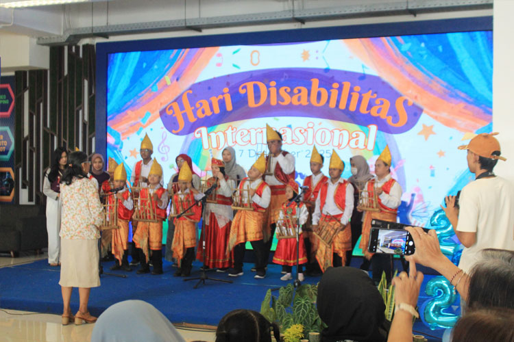 Linksos Angkat Bakat Seniman Difabel dalam Peringatan Hari Disabilitas Internasional di Malang