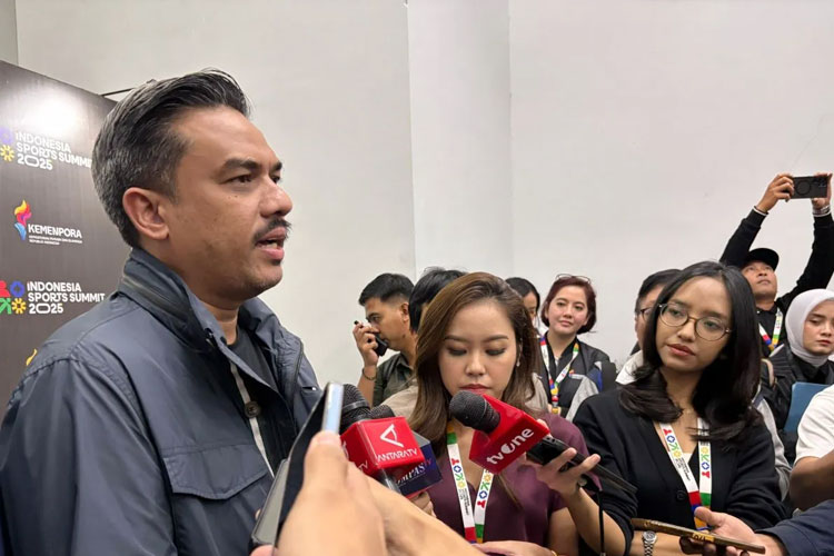 Produk Lokal Terancam, Menteri UMKM Bakal Tindak Tegas Pakaian Impor 'White Label' di Industri Olahraga