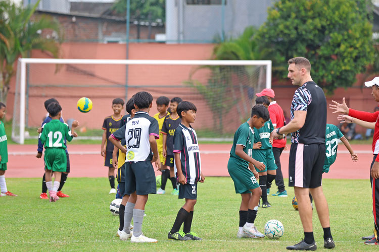 Surabaya – Liverpool Pererat Sister City, Fokus Kembangkan Sepak Bola U-14