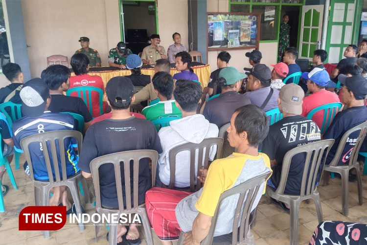 Pemuda Desa Bondowoso Protes Gerai Kopdes Merah Putih Akan Dibangun di Lapangan Sepak Bola