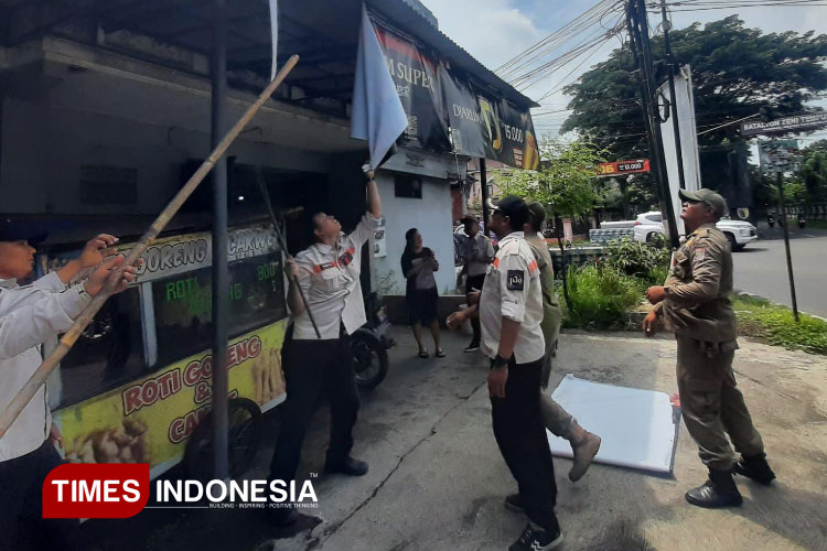 Capaian Pajak Hiburan dan Reklame Lampaui Target, Reklame Bodong Dibredel Satpol PP Kabupaten Malang