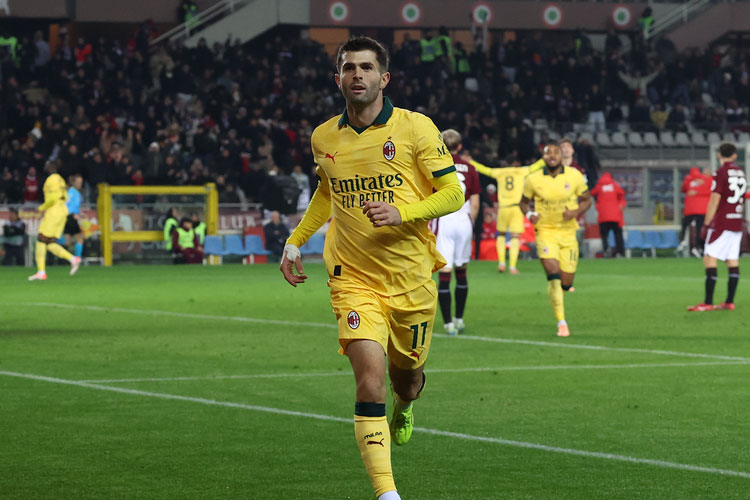 Pulisic Jadi Pahlawan, AC Milan Bangkit Taklukkan Torino 3-2 dan Kuasai Klasemen