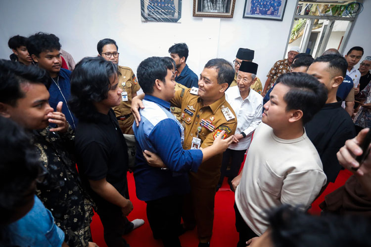 Gubernur Jateng Ahmad Luthfi Tanggung Biaya Kos dan Kuliah Mahasiswa Aceh, Sumut, dan Sumbar di Semarang