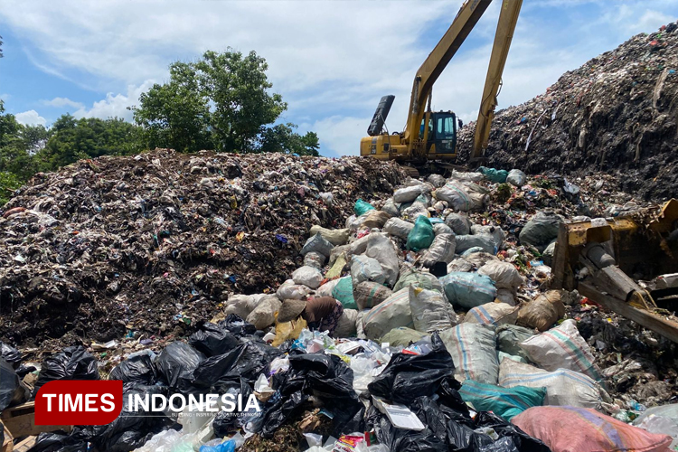 Kondisi TPA Bondowoso Memprihatinkan, Dokter Lingkungan Temukan Formula Pupuk Organik