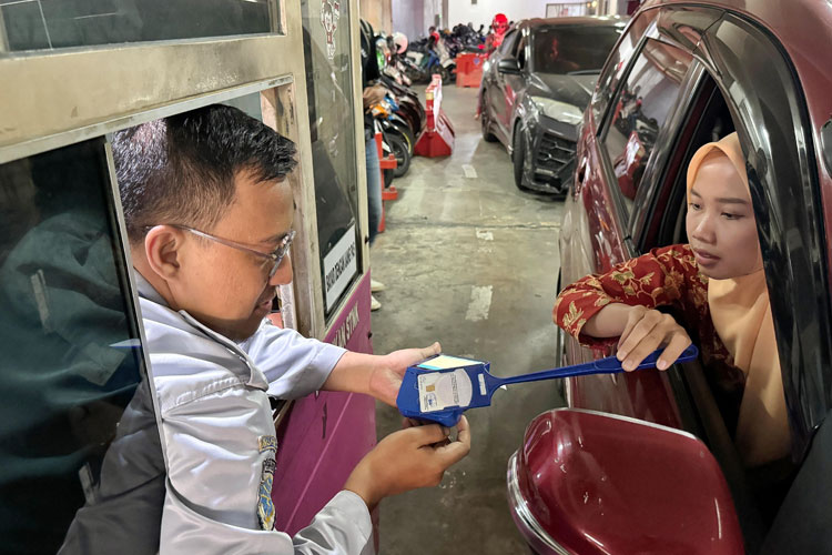 Siap-siap, Pemkot Surabaya Terapkan Parkir Digital di Tahun 2026