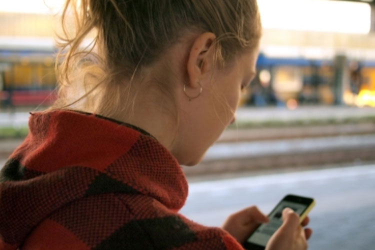 Australia Pelopori Dunia Larang Anak di Bawah 16 Tahun Bermedsos