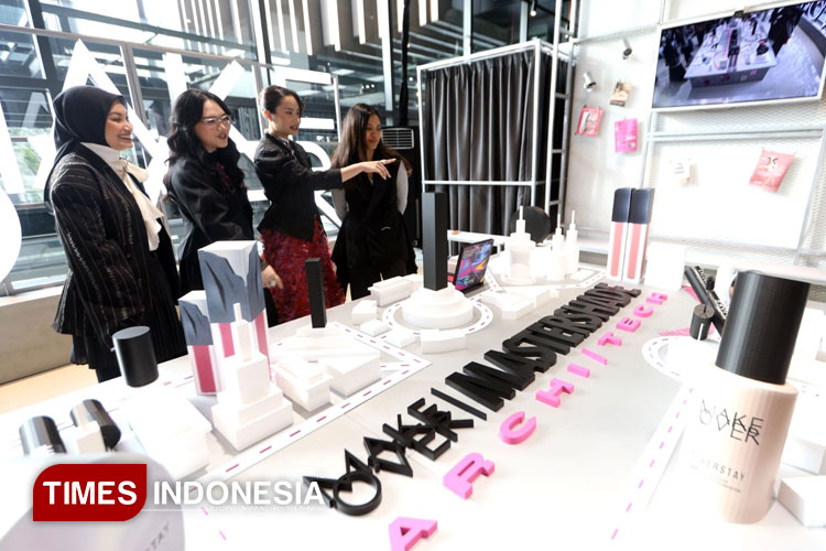 Make Over Rayakan 15 Tahun dengan Teknologi ARCHI/TECH