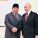 Prabowo Undang Putin ke Indonesia dalam Pertemuan di Kremlin
