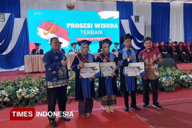 Unikma Cilacap Wisuda ke-IV, Buka Akses Lebih Luas dan Luncurkan Beasiswa KTP