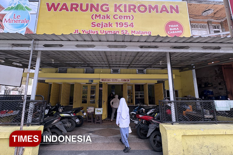 Warung-Kiroman-a.jpg