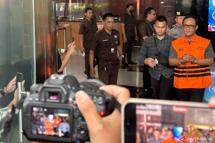 Modus Fee 15-20%, KPK Ungkap Bupati Ardito Tunjuk Langsung Perusahaan Tim Sukses Pilkada