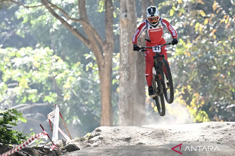 Rendy Varera Sumbang Emas Keenam Indonesia dari Nomor MTB SEA Games 2025