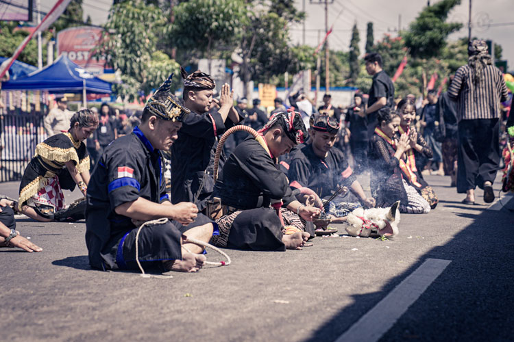 Between Myth and Motion The Art of Bantengan