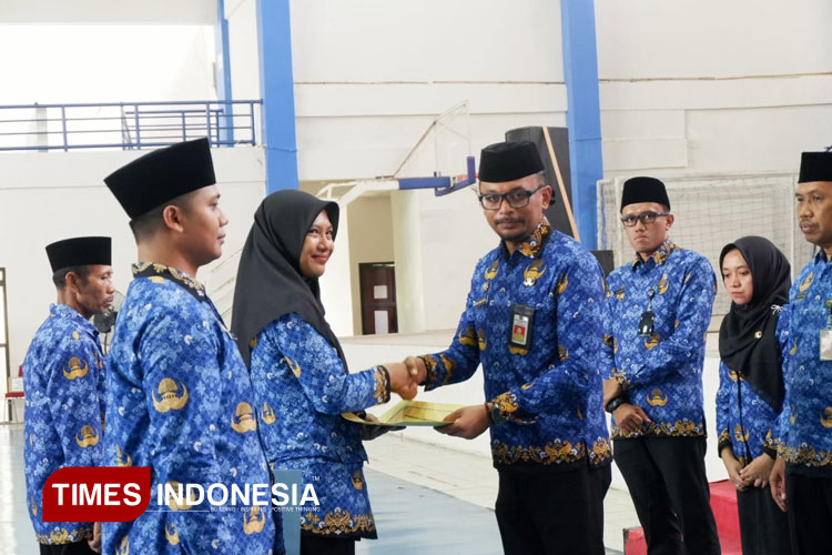 Ada 894 PPPK Paruh Waktu Resmi Terima SK, Kepala Disdik Pacitan Tekankan Kinerja dan Syukur