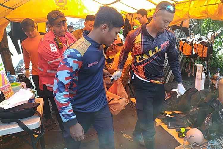 Pencarian 9 Jam, BPBD Surabaya Temukan Korban Tenggelam di Gunungsari