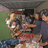 Harga Sembako di Surabaya Terkendali Jelang Nataru