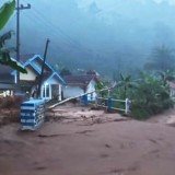 Banjir Bandang Terjang Tiga Desa di Probolinggo, Warga Tiga Dusun Sempat Terisolasi