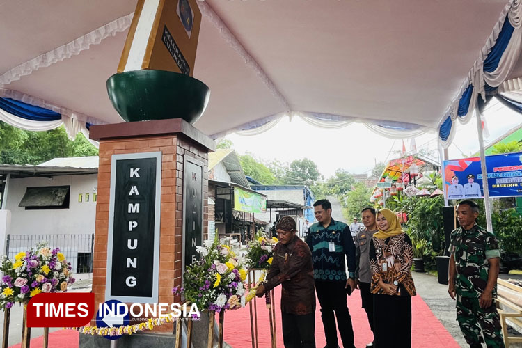 Magetan Punya Ikon Baru! Kelurahan Bulukerto Resmikan Tugu Kampung Bahasa dan Kuliner
