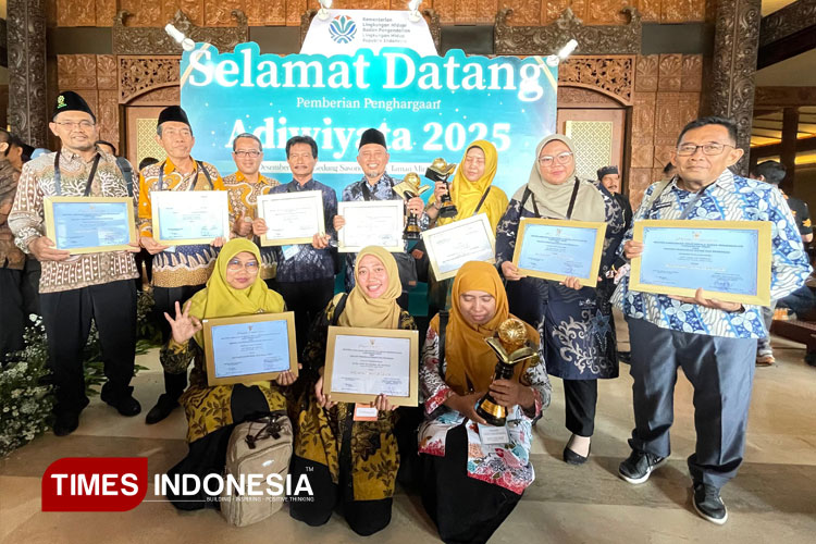 Sembilan Sekolah di Gresik Sabet Adiwiyata, Ini Daftarnya