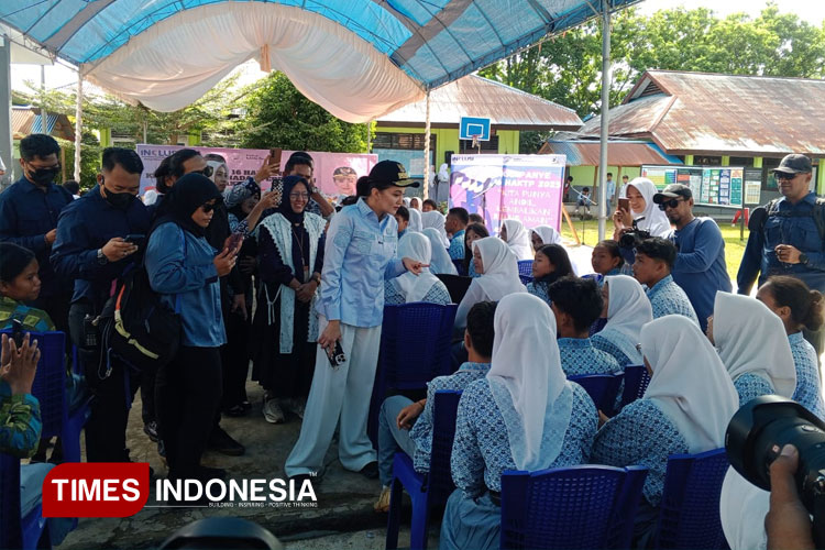 Kunjungi Morotai, Gubernur Malut Ingatkan Kepsek Agar Transparan Mengelola Dana BOS