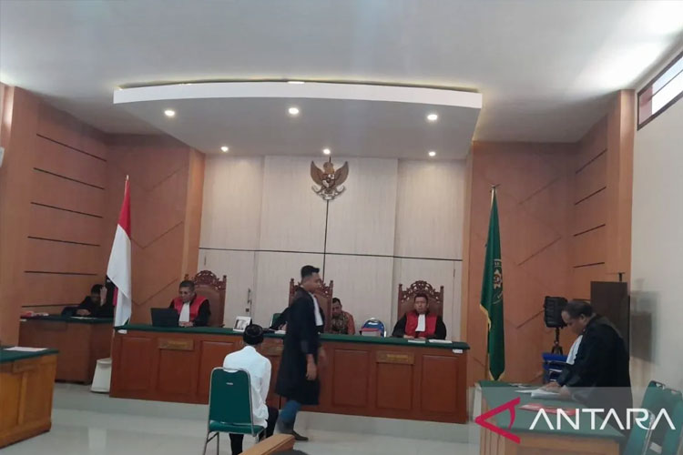 Tertangkap ke-6 Kali Tangkap Burung Cendet di TN Baluran, Seorang Kakek Dituntut 2 Tahun Bui