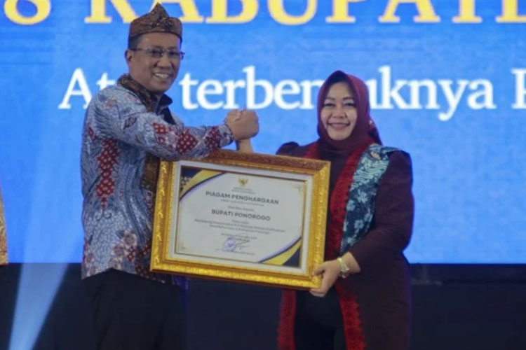 Ponorogo Raih Penghargaan Menteri Hukum RI, 307 Desa Miliki Pos Bantuan Hukum