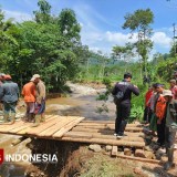 Gercep Pulihkan Akses, Dua Jembatan Darurat di Kedaton Tiris Probolinggo Terhubung Lagi