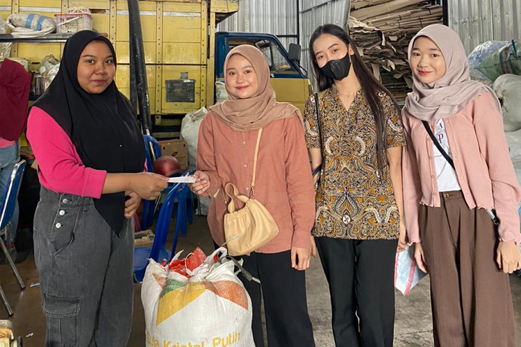 tas-Limbah-Sampah-Plastik-2.jpg
