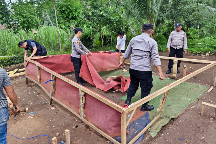 Jadi Sarana Judi, Polisi Tindak Beberapa Arena Perjudian Sabung Ayam di Malang