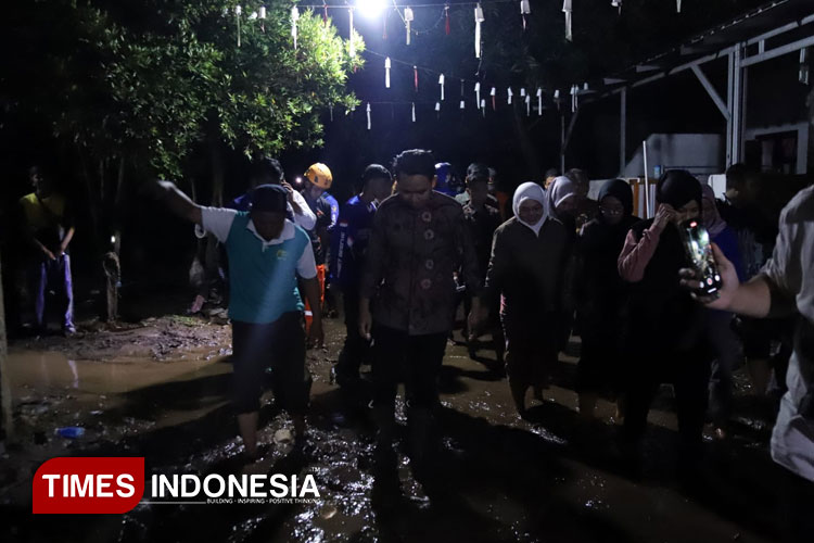 Bupati Jember Tinjau Lokasi Banjir di Tegalbesar, Soroti Posisi Perumahan di Bantaran Sungai