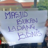 Sengketa Tanah Masjid, Warga Desa Gintangan Luruk PN Banyuwangi Tuntut Keadilan